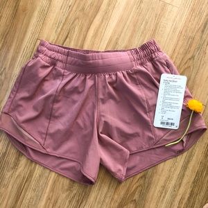 ❌ SOLD ❌ Lululemon Hotty Hot II Shorts